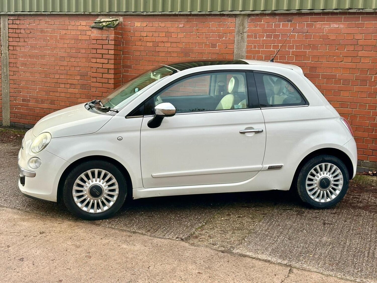 Used Fiat 500 2011 for sale - 76924358: Photo 24
