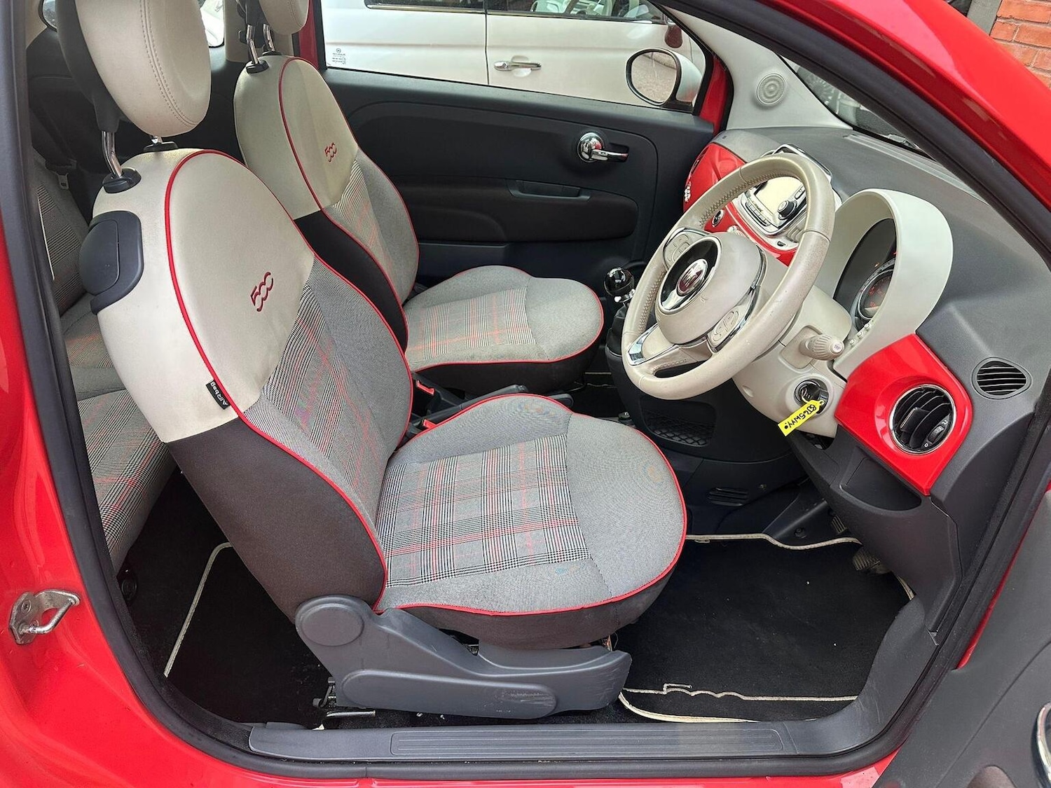 Used Fiat 500 2015 for sale - 76391476: Photo 4