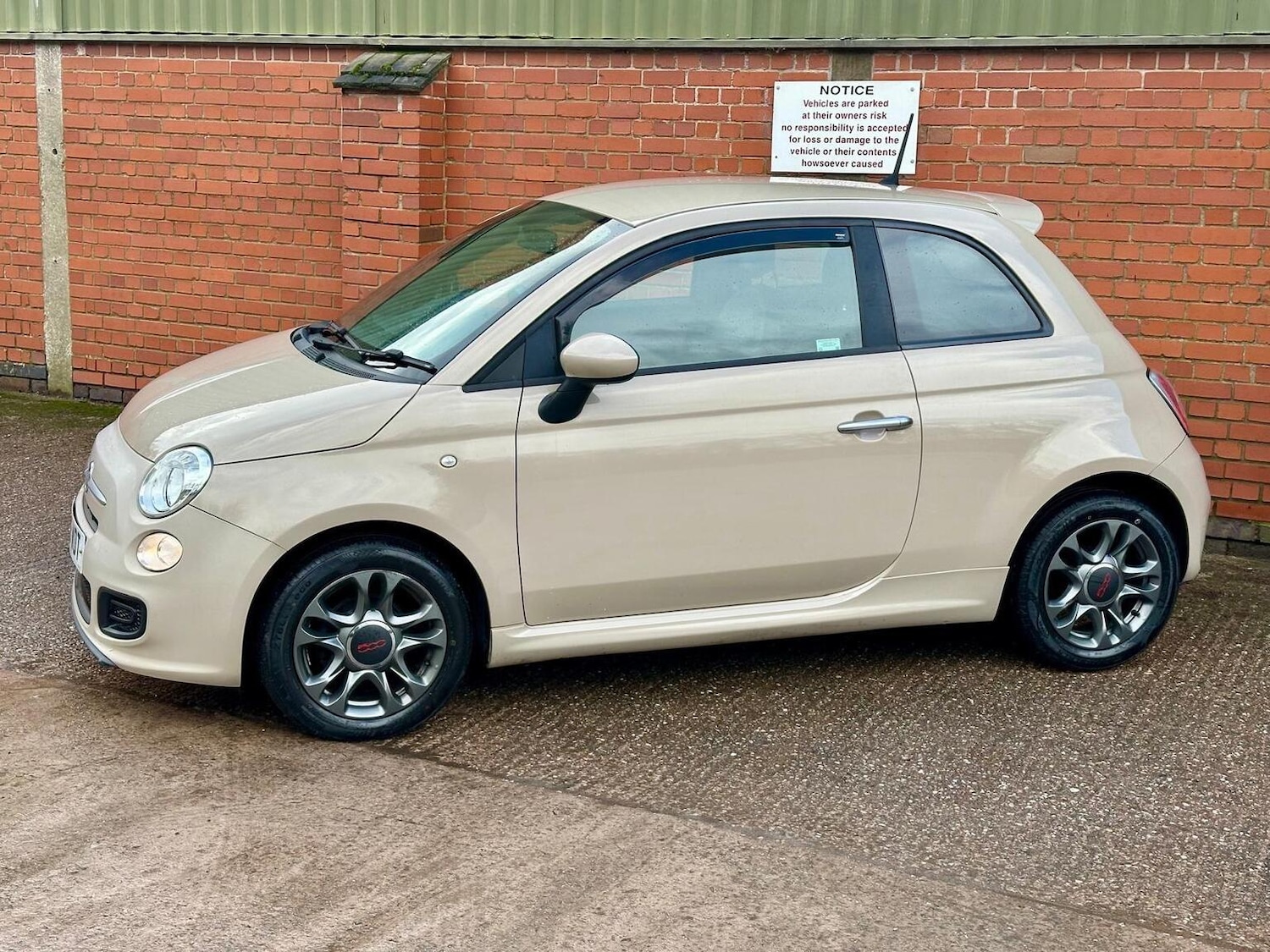 Used Fiat 500 2015 for sale - 77629081: Photo 16