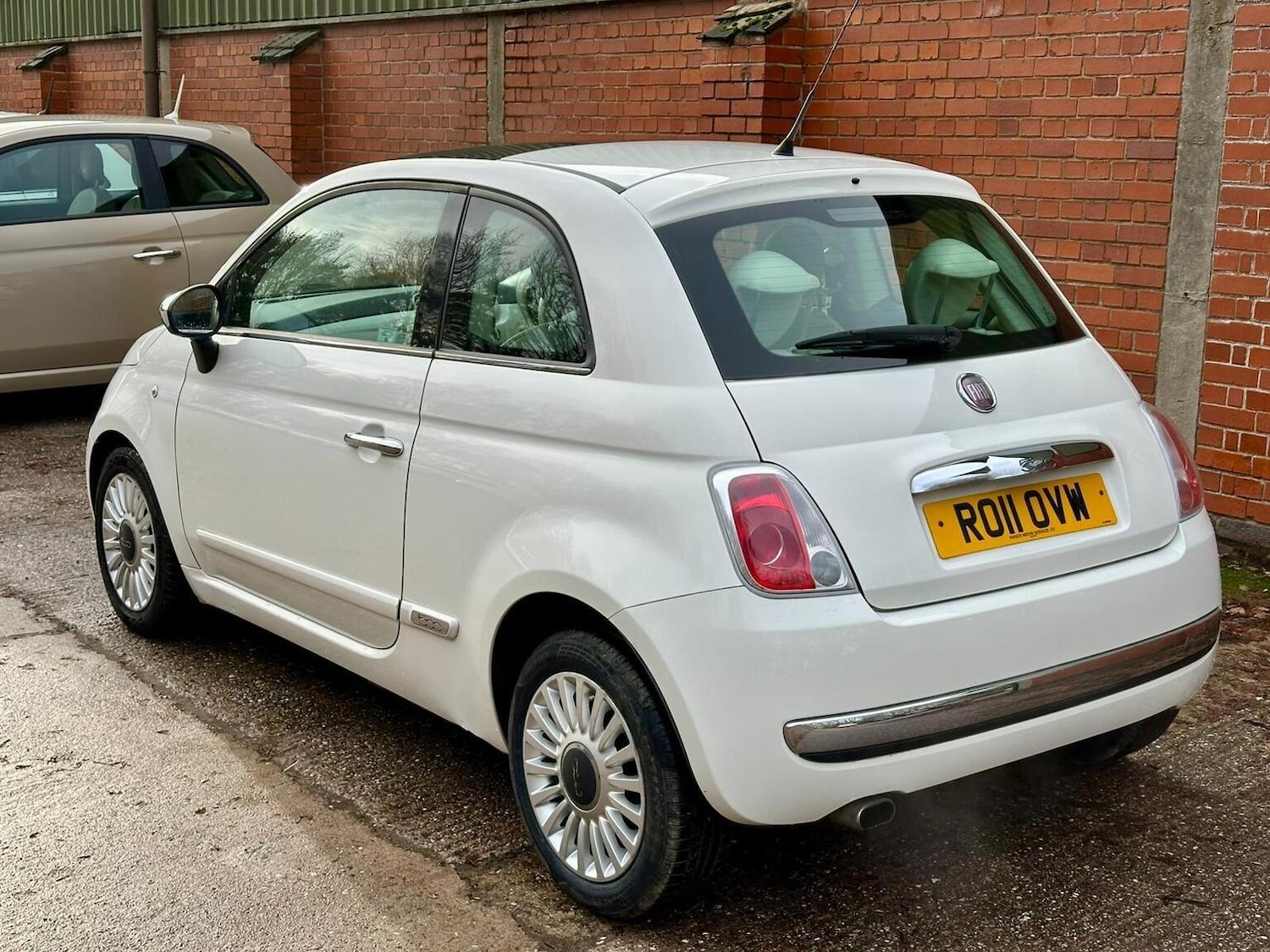 Used Fiat 500 2011 for sale - 76845032: Photo 11