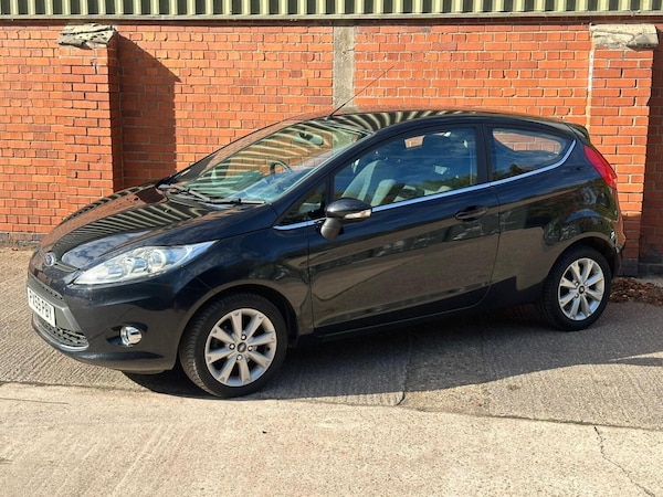 Used Ford Fiesta 2009 for sale - 76120287: Photo 1