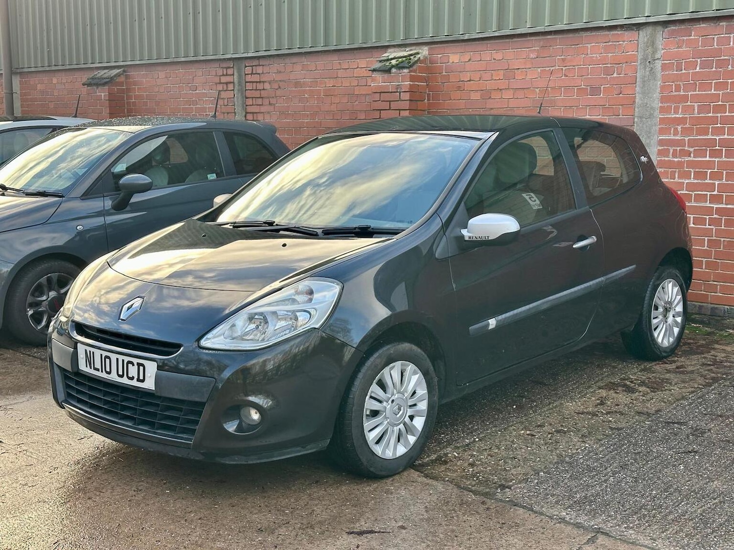 Used Renault Clio 2010 for sale - 76896913: Photo 11