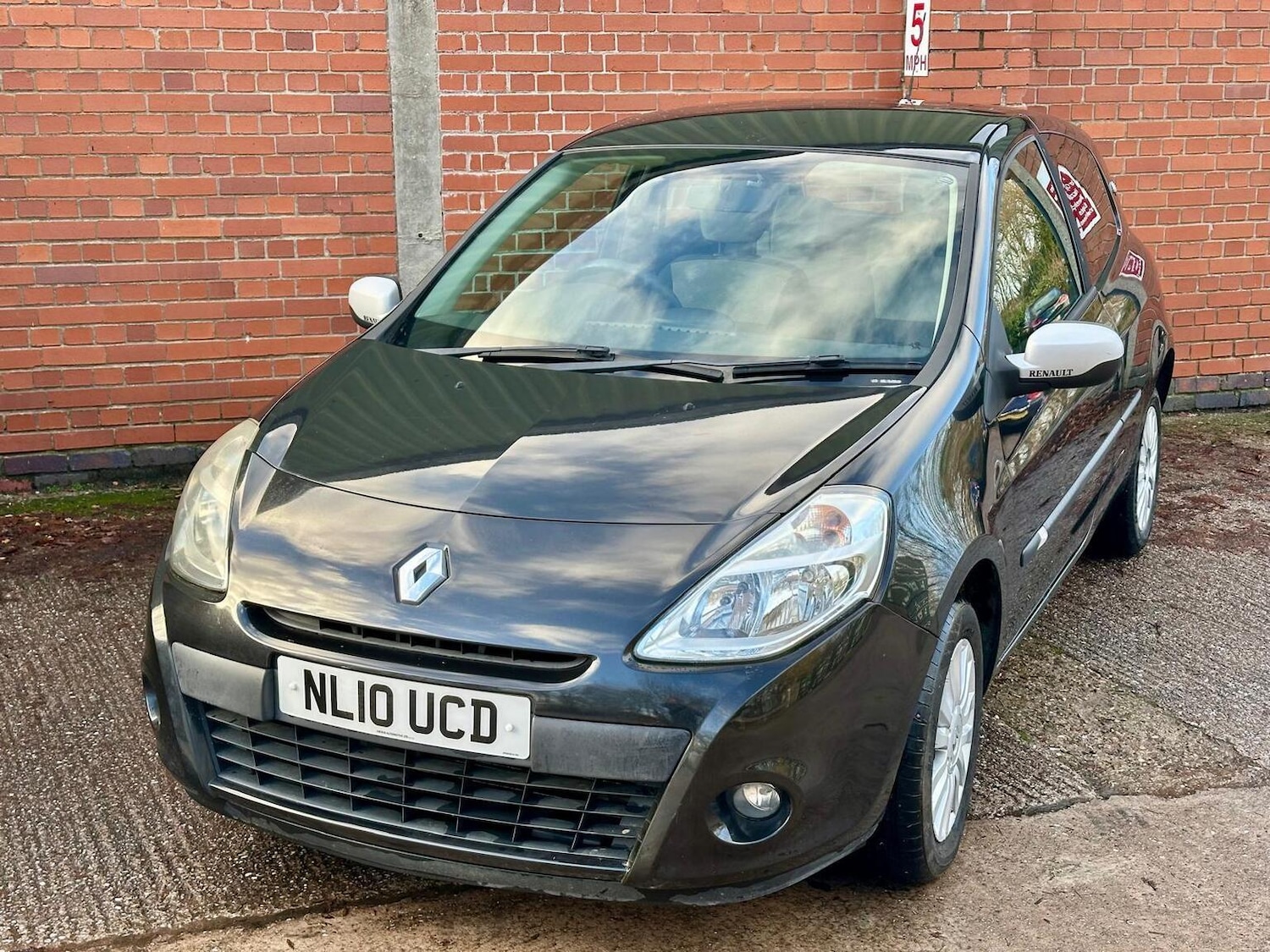 Used Renault Clio 2010 for sale - 76896913: Photo 12