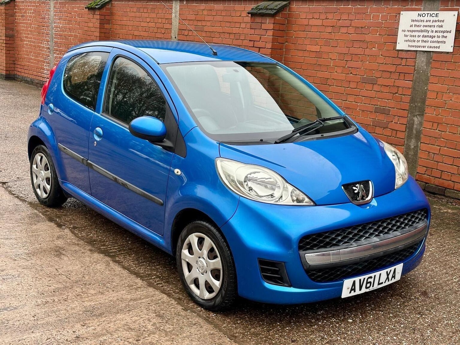 Used Peugeot 107 2011 for sale - 77508529: Photo 11