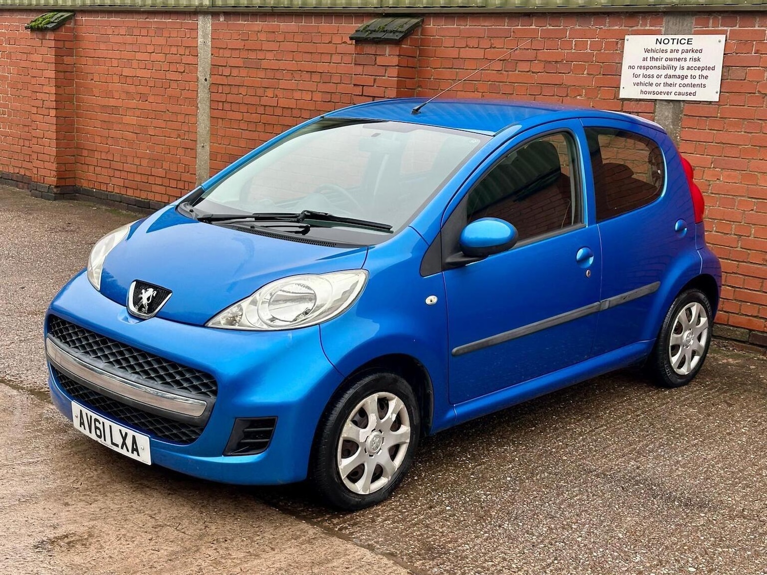 Used Peugeot 107 2011 for sale - 77508529: Photo 15