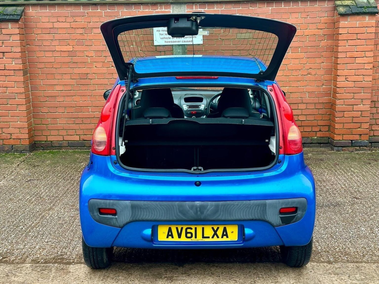 Used Peugeot 107 2011 for sale - 77508529: Photo 22