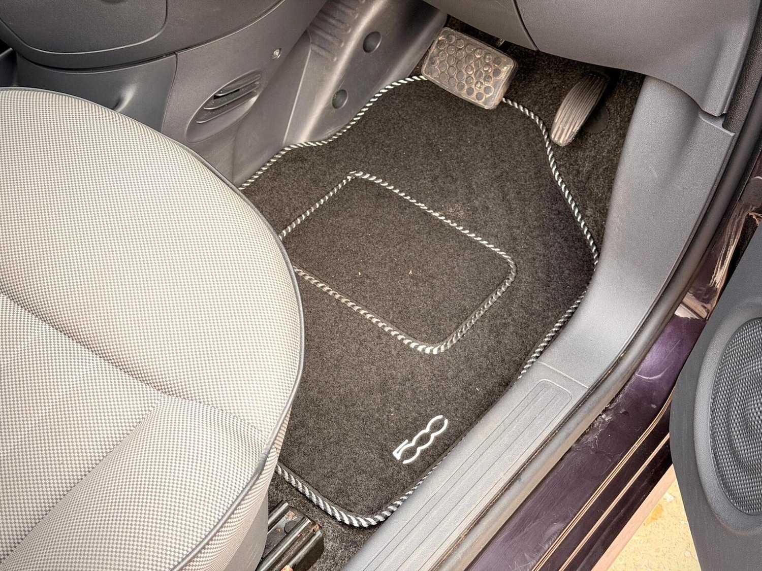 Used Fiat 500 2012 for sale - 76957888: Photo 6