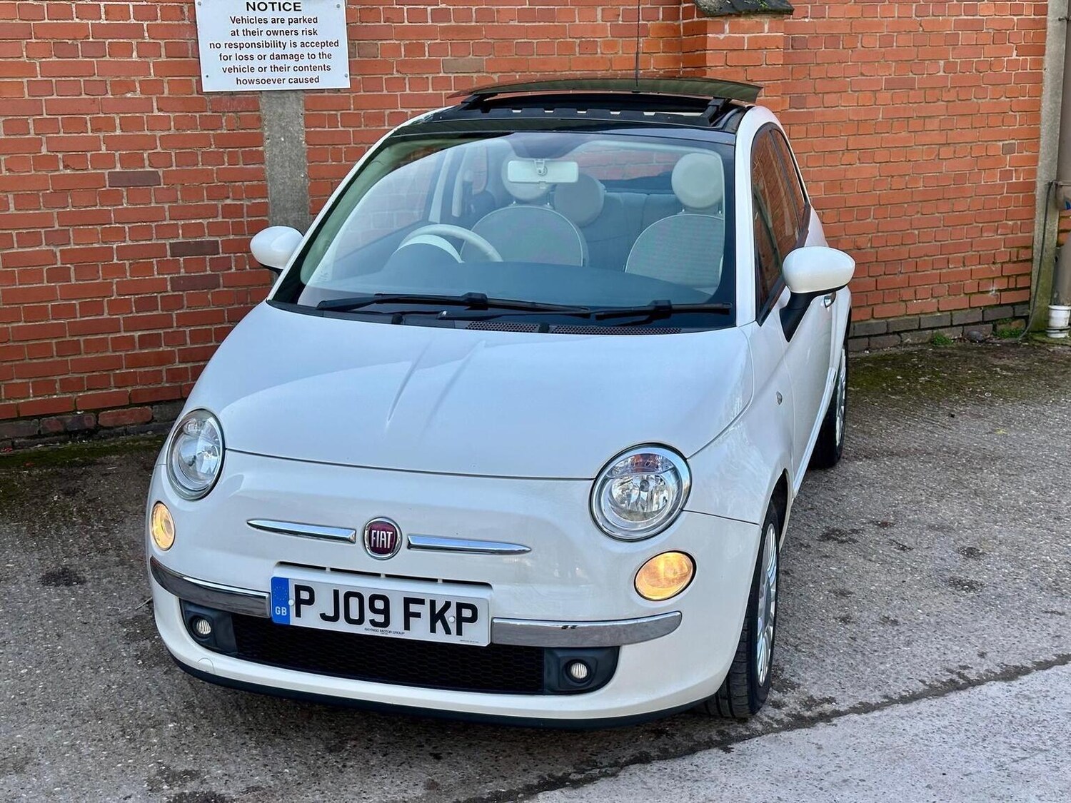 Used Fiat 500 2009 for sale - 77701069: Photo 11