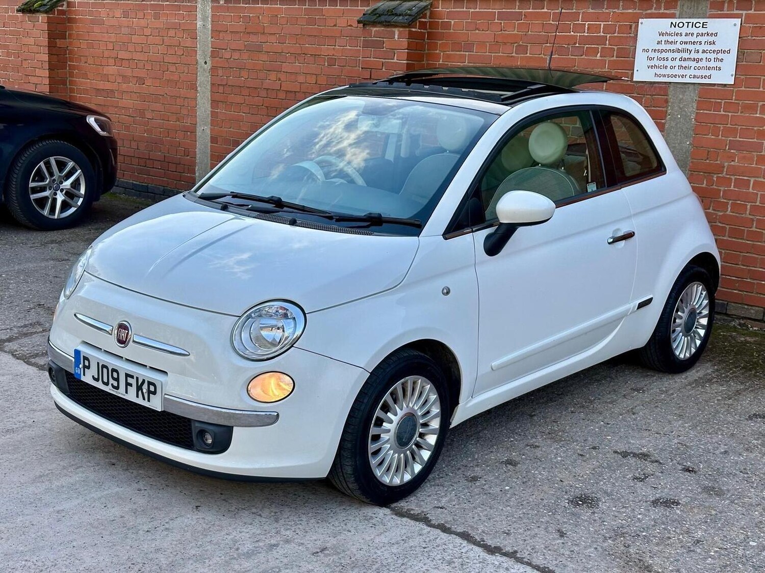 Used Fiat 500 2009 for sale - 77701069: Photo 12