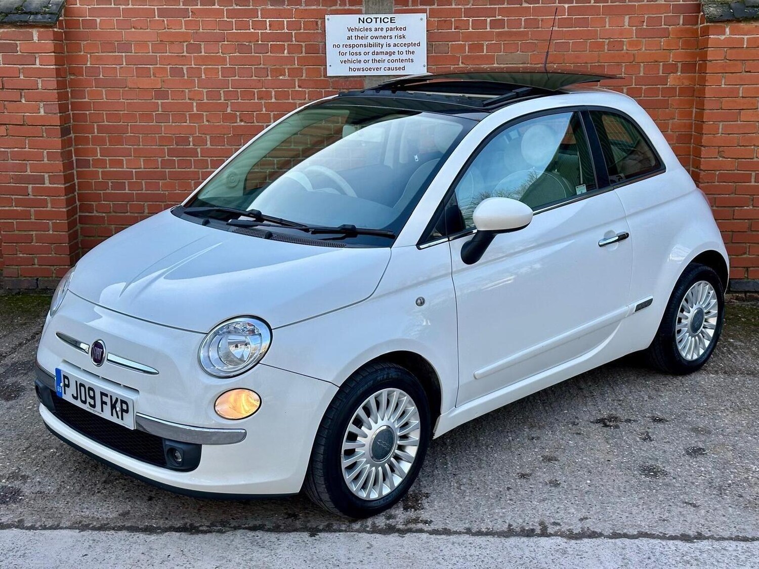 Used Fiat 500 2009 for sale - 77701069: Photo 15