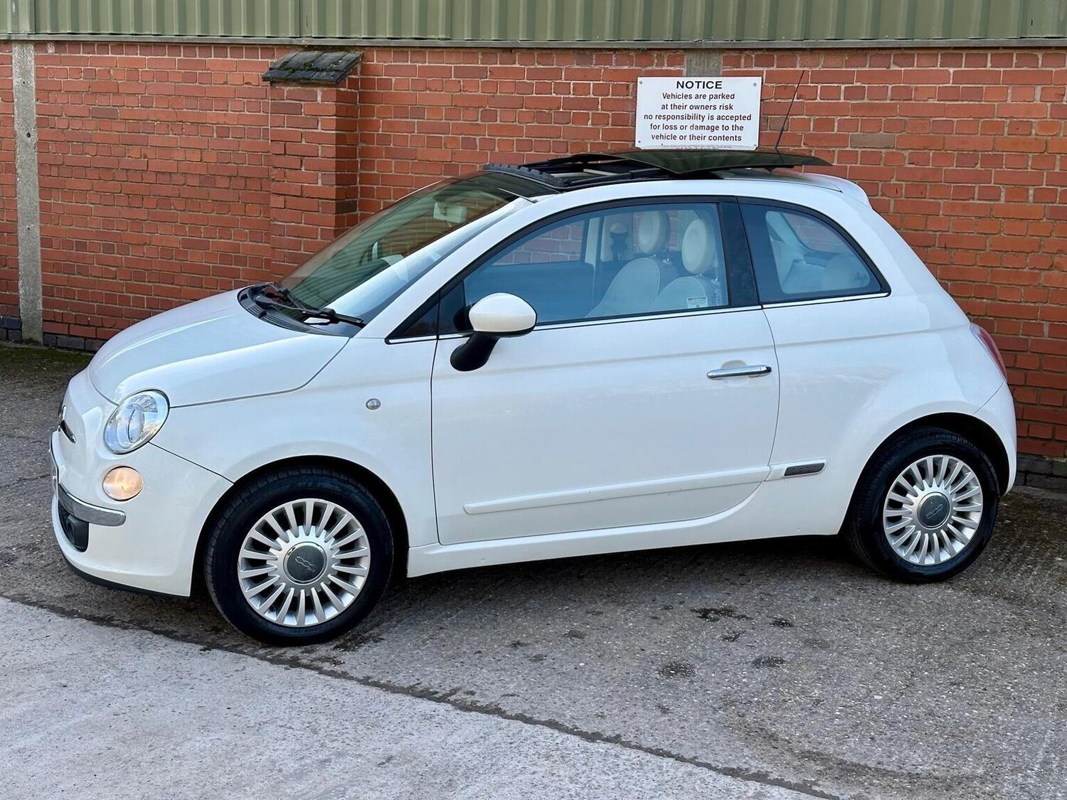 Used Fiat 500 2009 for sale - 77701069: Photo 16