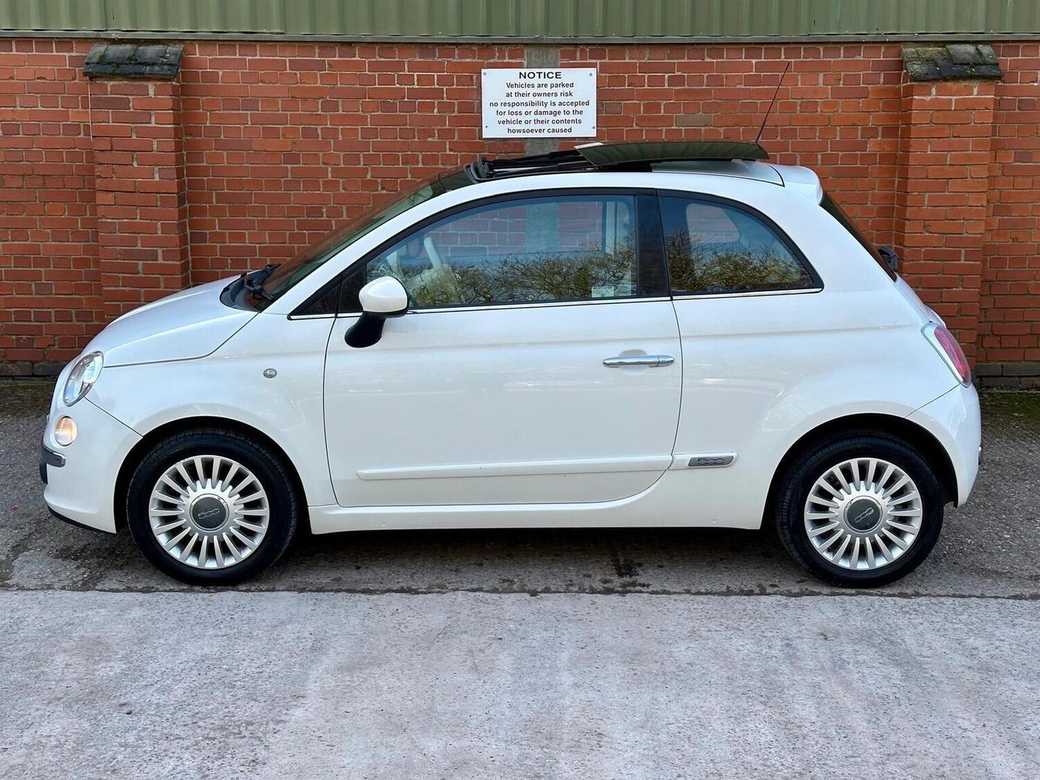 Used Fiat 500 2009 for sale - 77701069: Photo 9