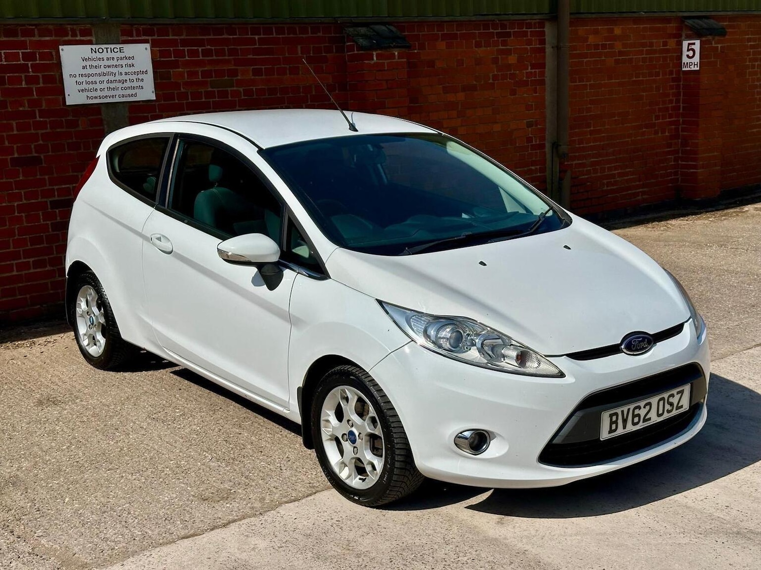 Used Ford Fiesta 2012 for sale - 78190639: Photo 2