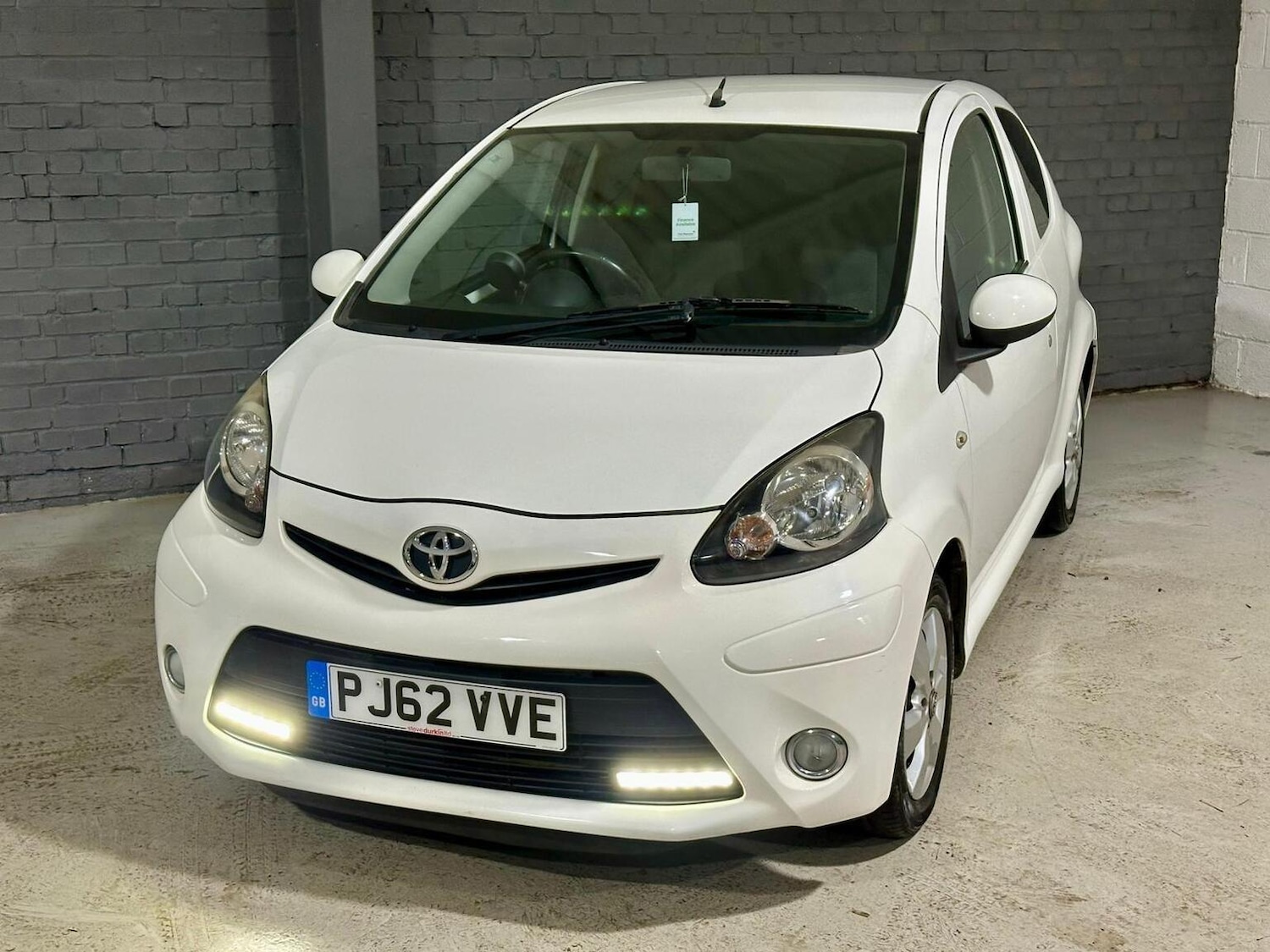 Used Toyota AYGO 2013 for sale - 77296810: Photo 14