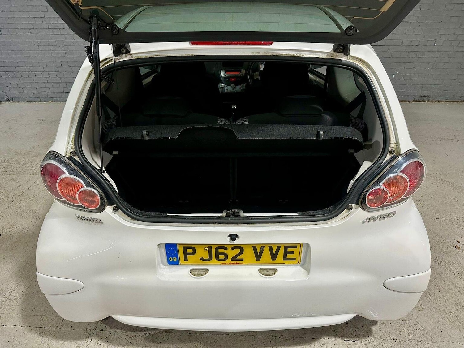 Used Toyota AYGO 2013 for sale - 77296810: Photo 19