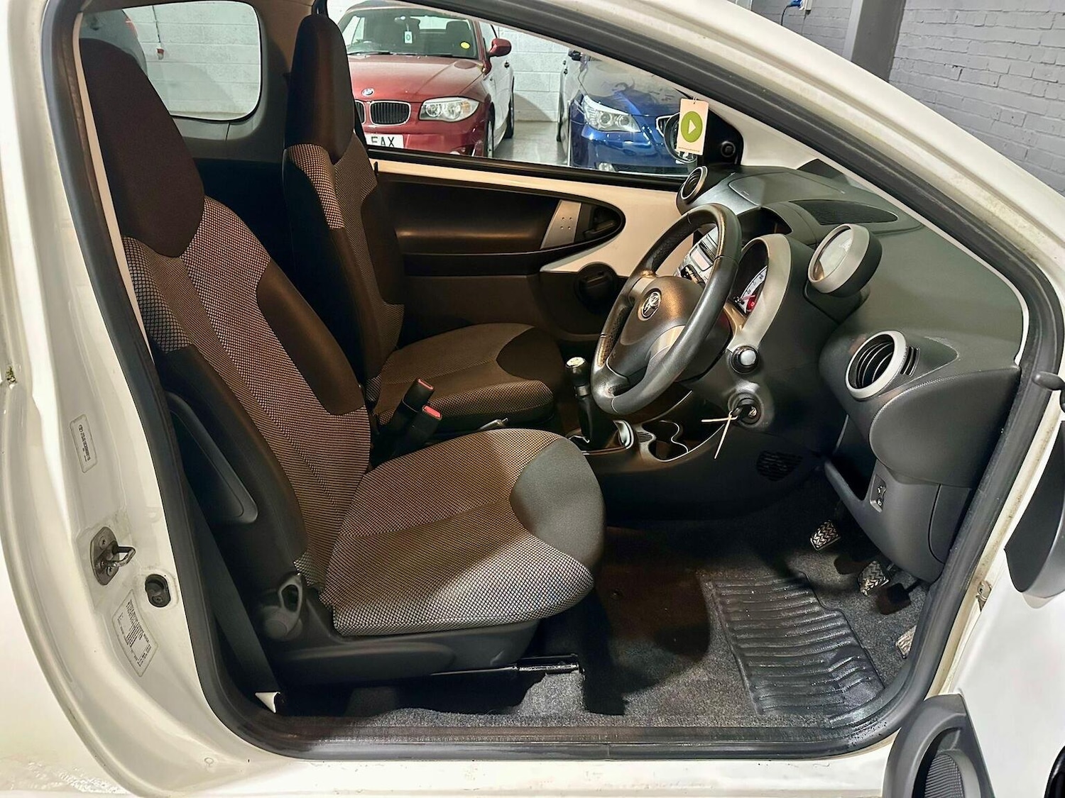 Used Toyota AYGO 2013 for sale - 77296810: Photo 20