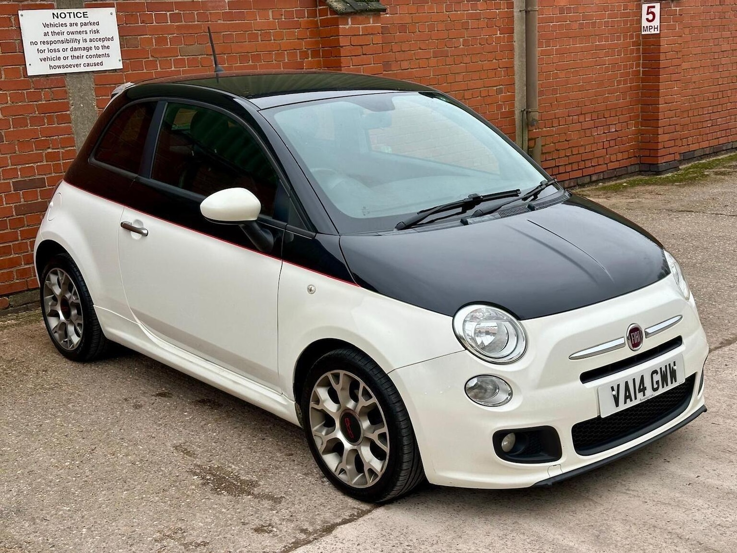 Used Fiat 500 2014 for sale - 77603392: Photo 2