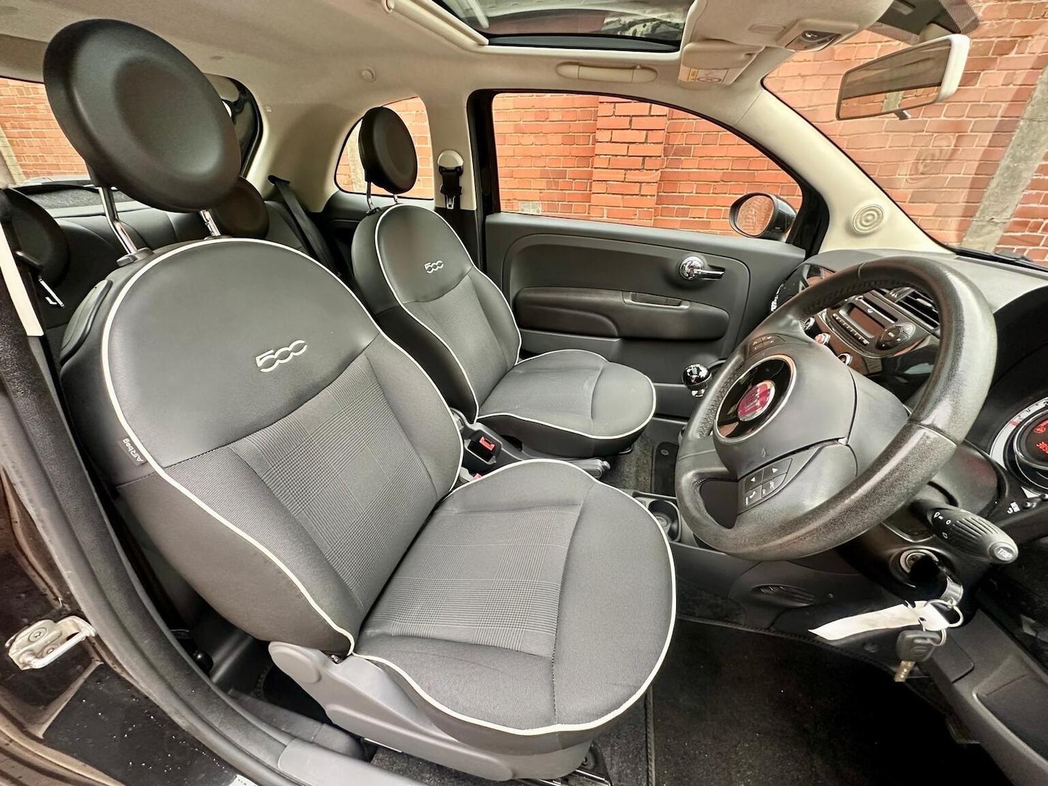 Used Fiat 500 2015 for sale - 76541616: Photo 4