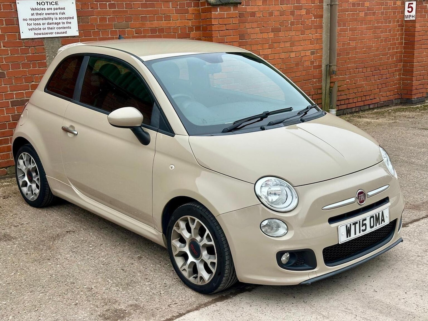 Used Fiat 500 2015 for sale - 77796872: Photo 2