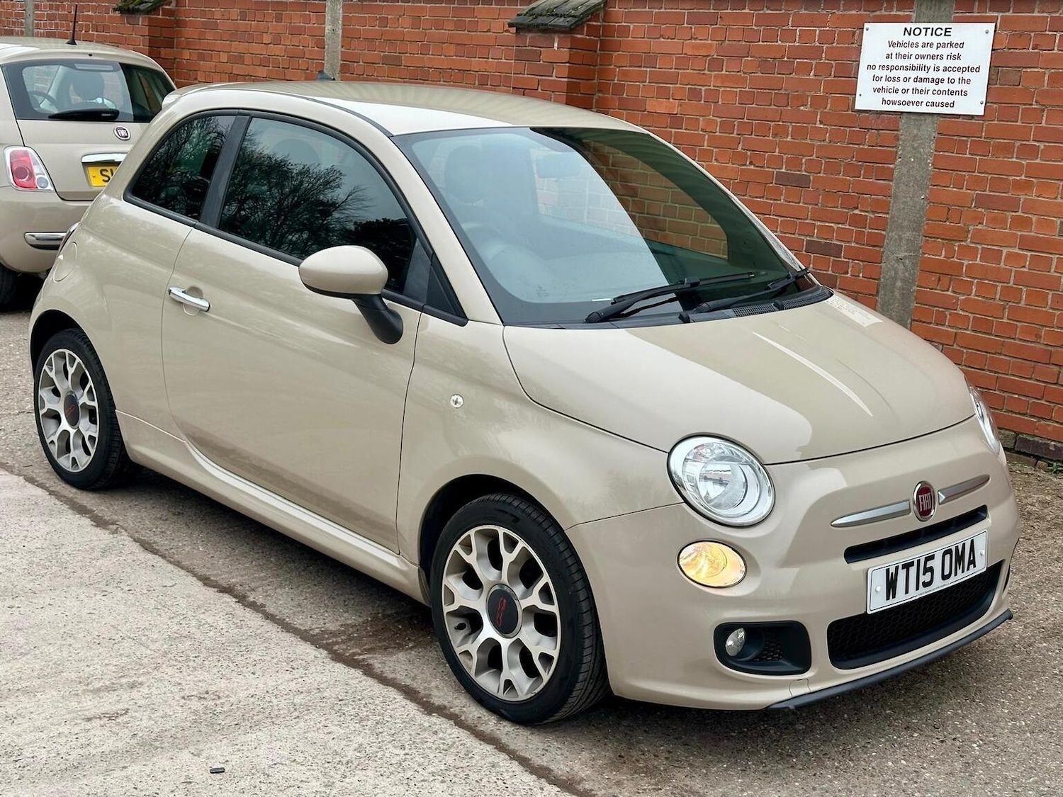 Used Fiat 500 2015 for sale - 77796872: Photo 9
