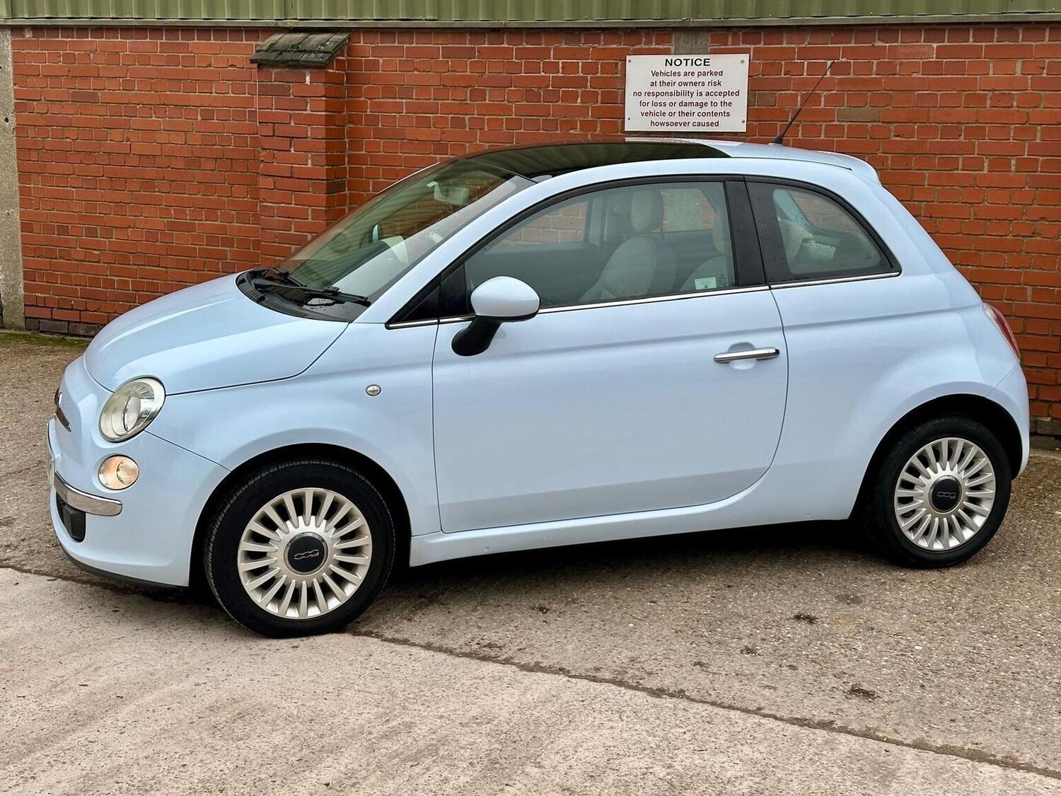 Used Fiat 500 2010 for sale - 77603402: Photo 24