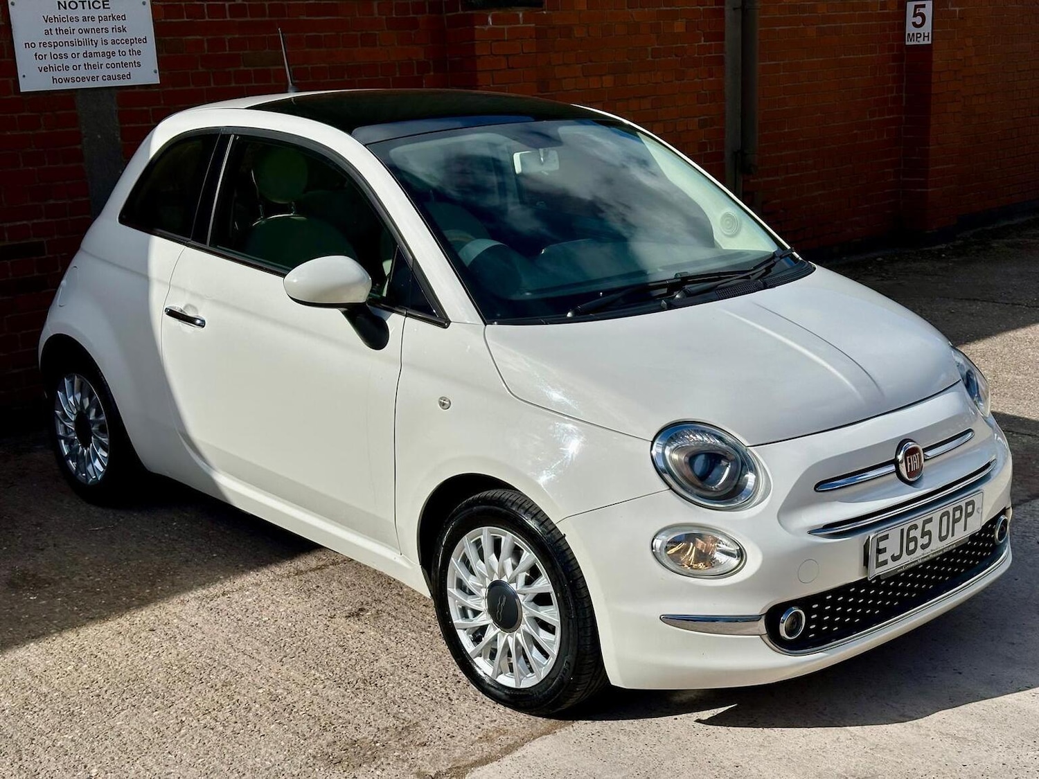Used Fiat 500 2015 for sale - 77844915: Photo 2