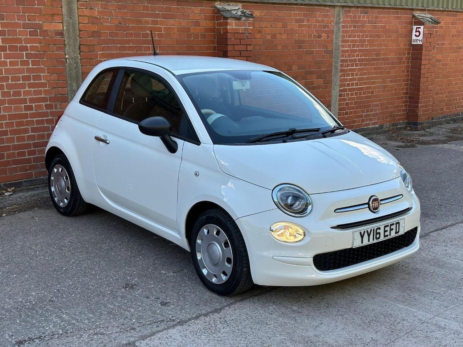 Used Fiat 500 2016 for sale - 76231645: Photo 3