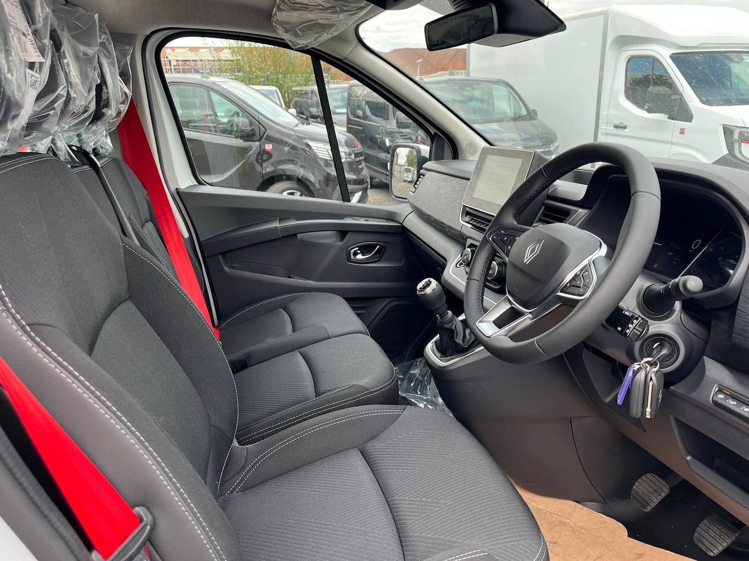 Used Renault Trafic 2025 for sale - 76649653: Photo 9