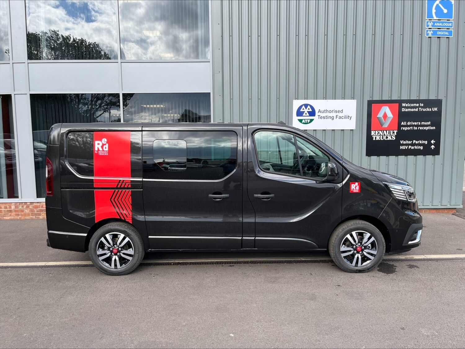 Used Renault Trafic for sale - 76492472: Photo 3