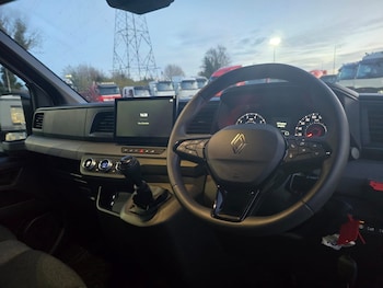 Used Renault Master 2025 for sale - 76882050: Photo