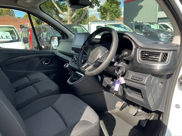 Used Renault Trafic 2025 for sale - 76067321: Photo 11