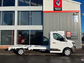 Used Renault Trucks UK Master 2025 for sale - 74164413: Photo