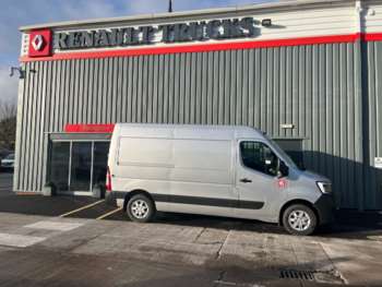 Used Renault Trucks UK Master 2025 for sale - 74250346: Photo