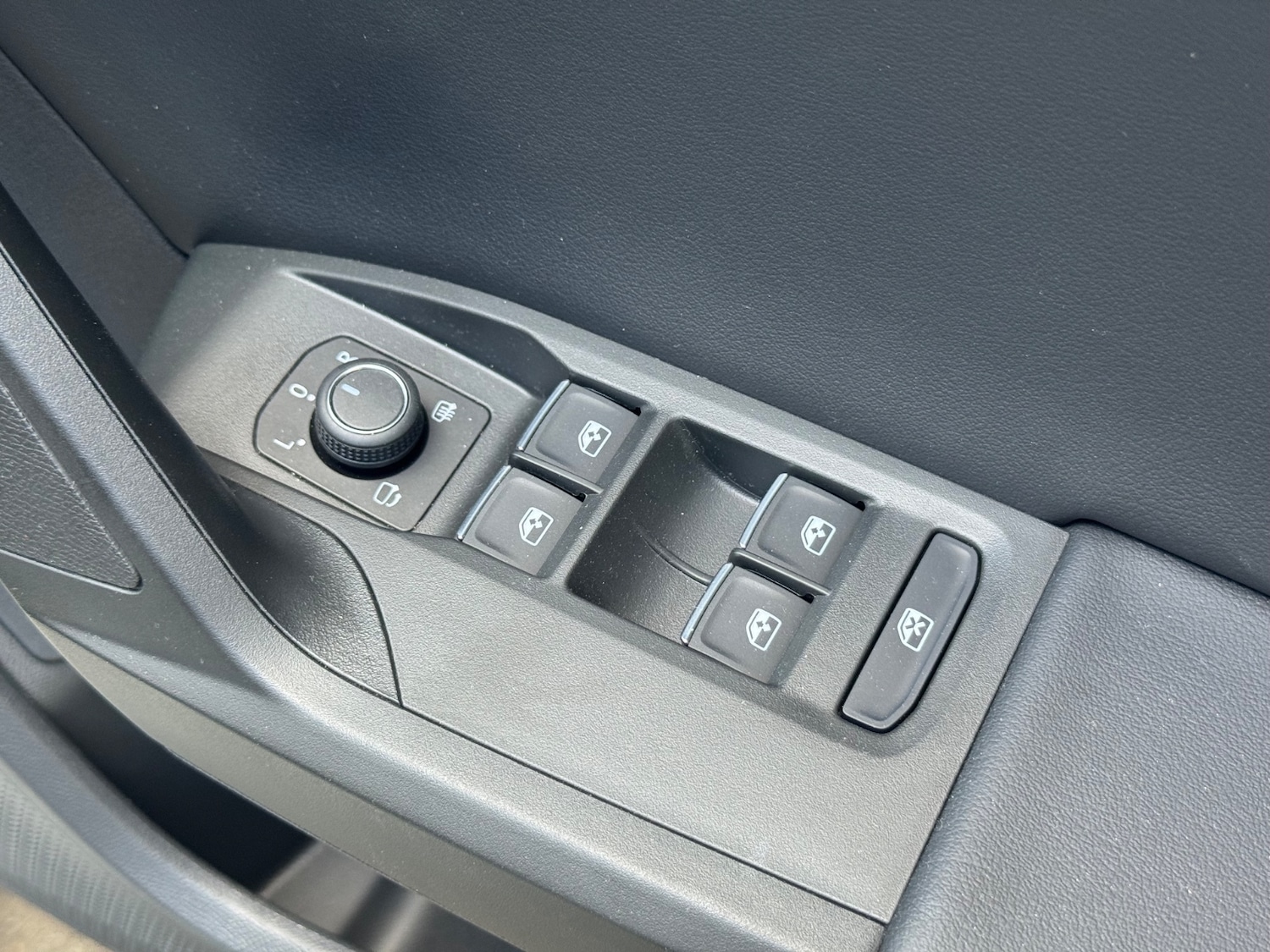 Used SEAT Leon 2025 for sale - 76869359: Photo 17