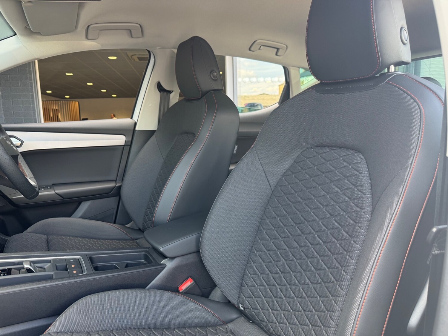 Used SEAT Leon 2025 for sale - 76869359: Photo 29