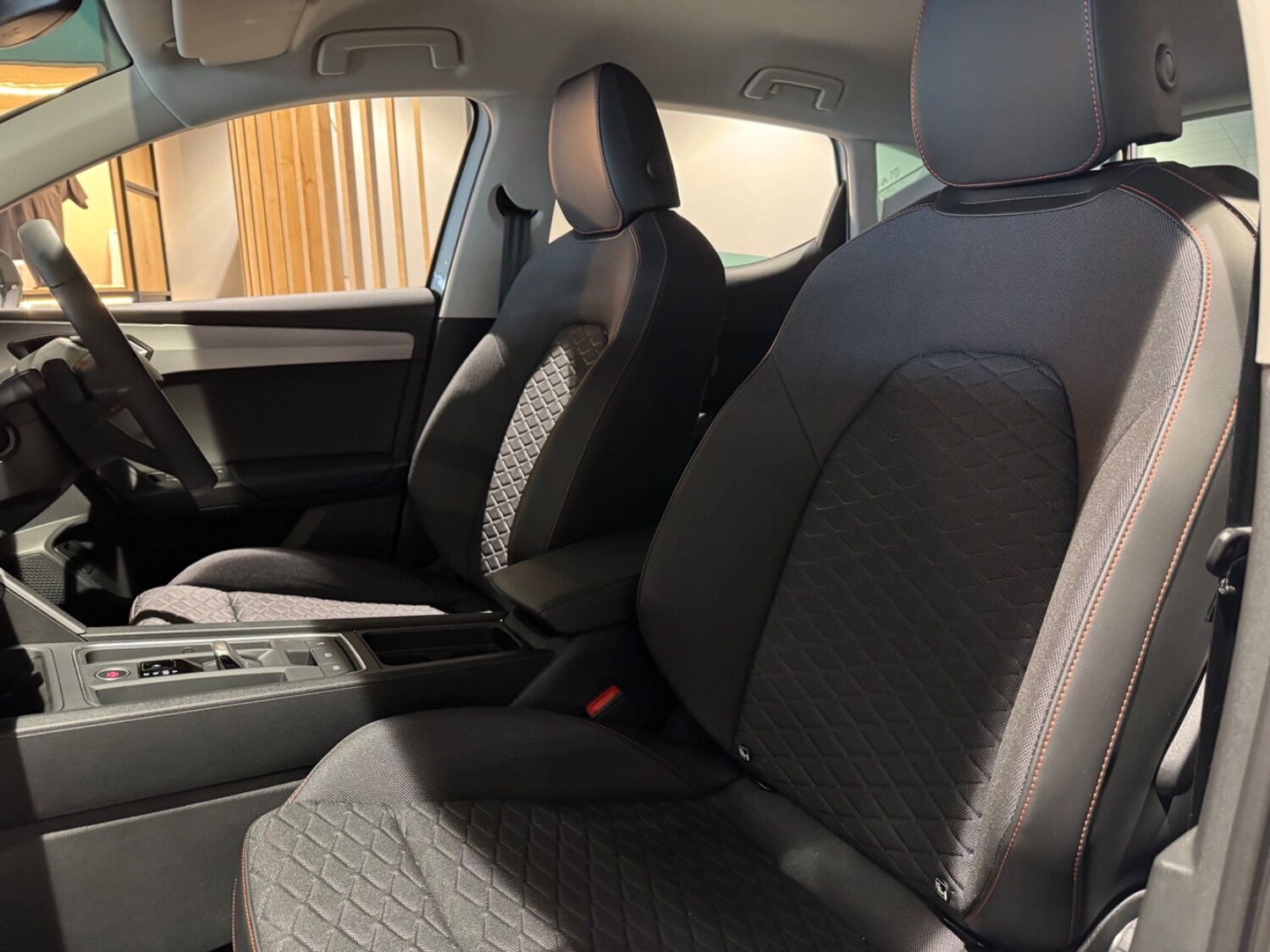 Used SEAT Leon 2025 for sale - 76869359: Photo 9