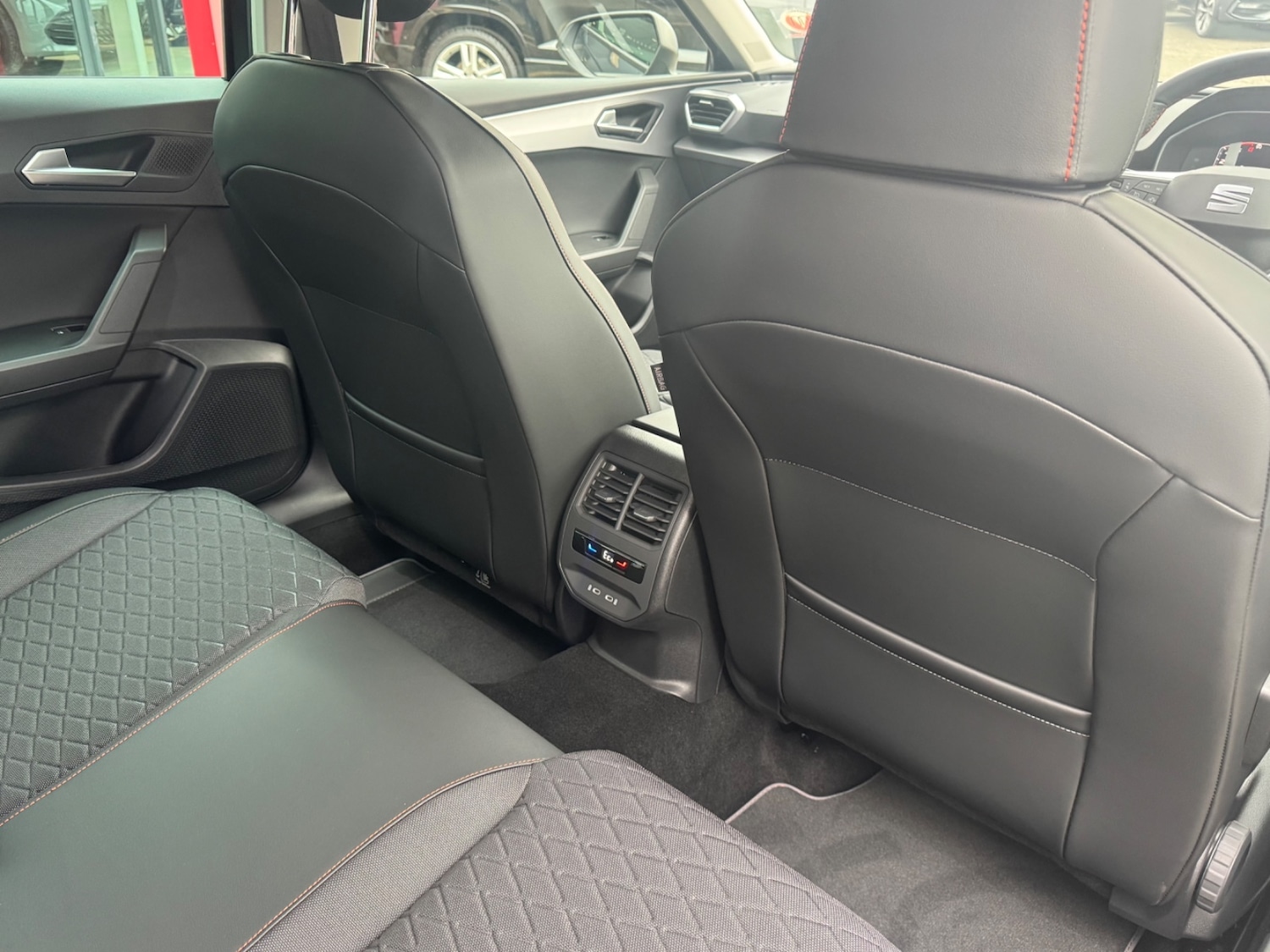 Used SEAT Leon 2024 for sale - 76868887: Photo 11