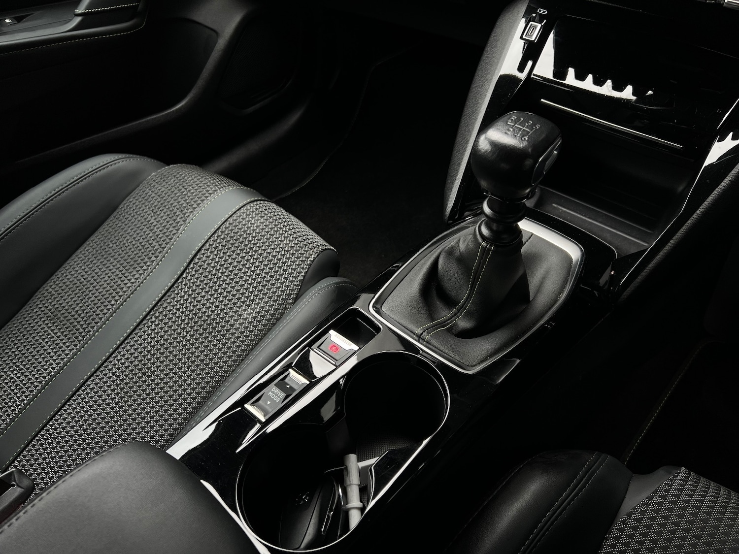 Used Peugeot 208 2022 for sale - 77995115: Photo 7