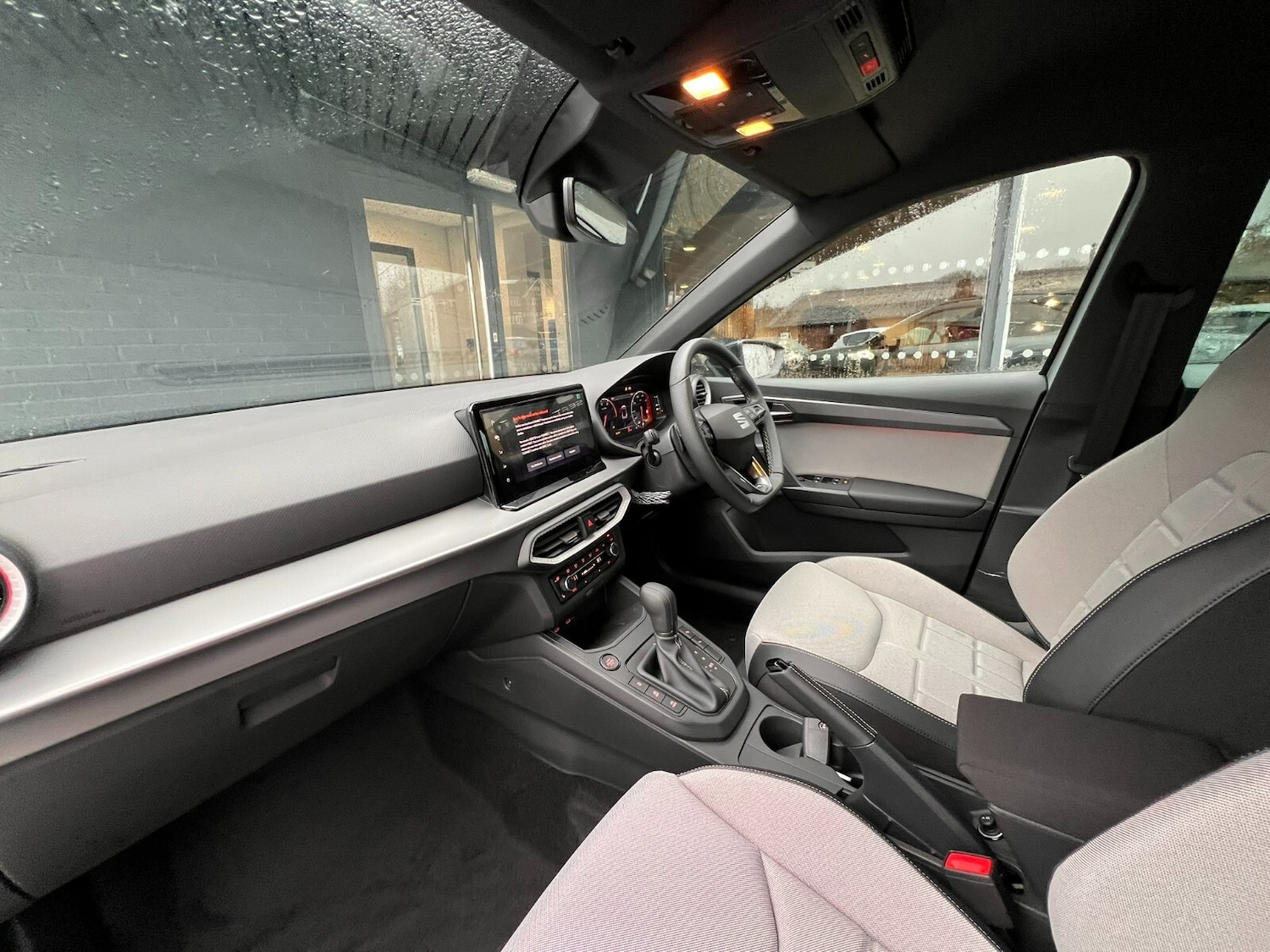 Used SEAT Arona for sale - 77499635: Photo 2