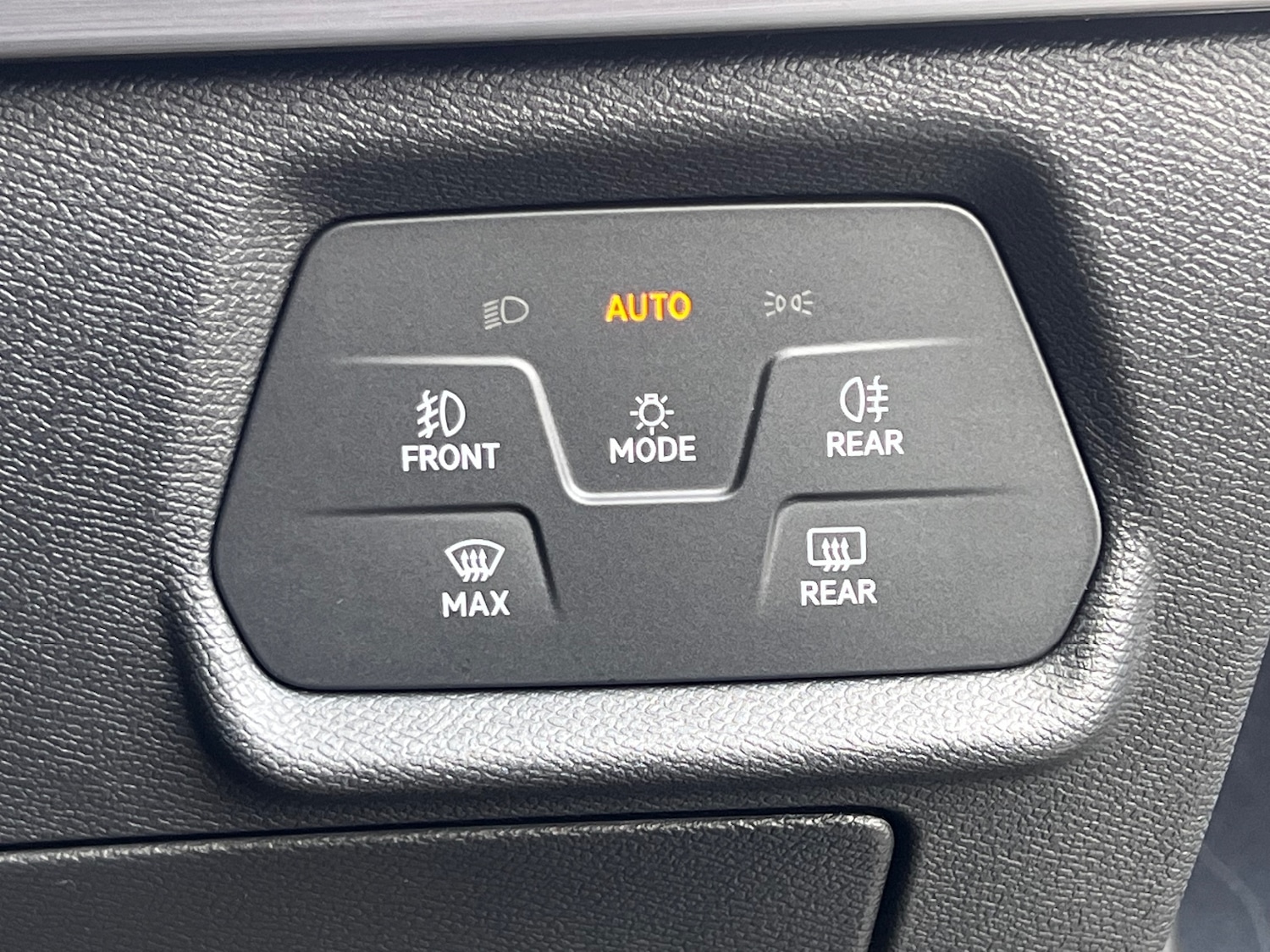 Used SEAT Leon 2024 for sale - 76868983: Photo 52