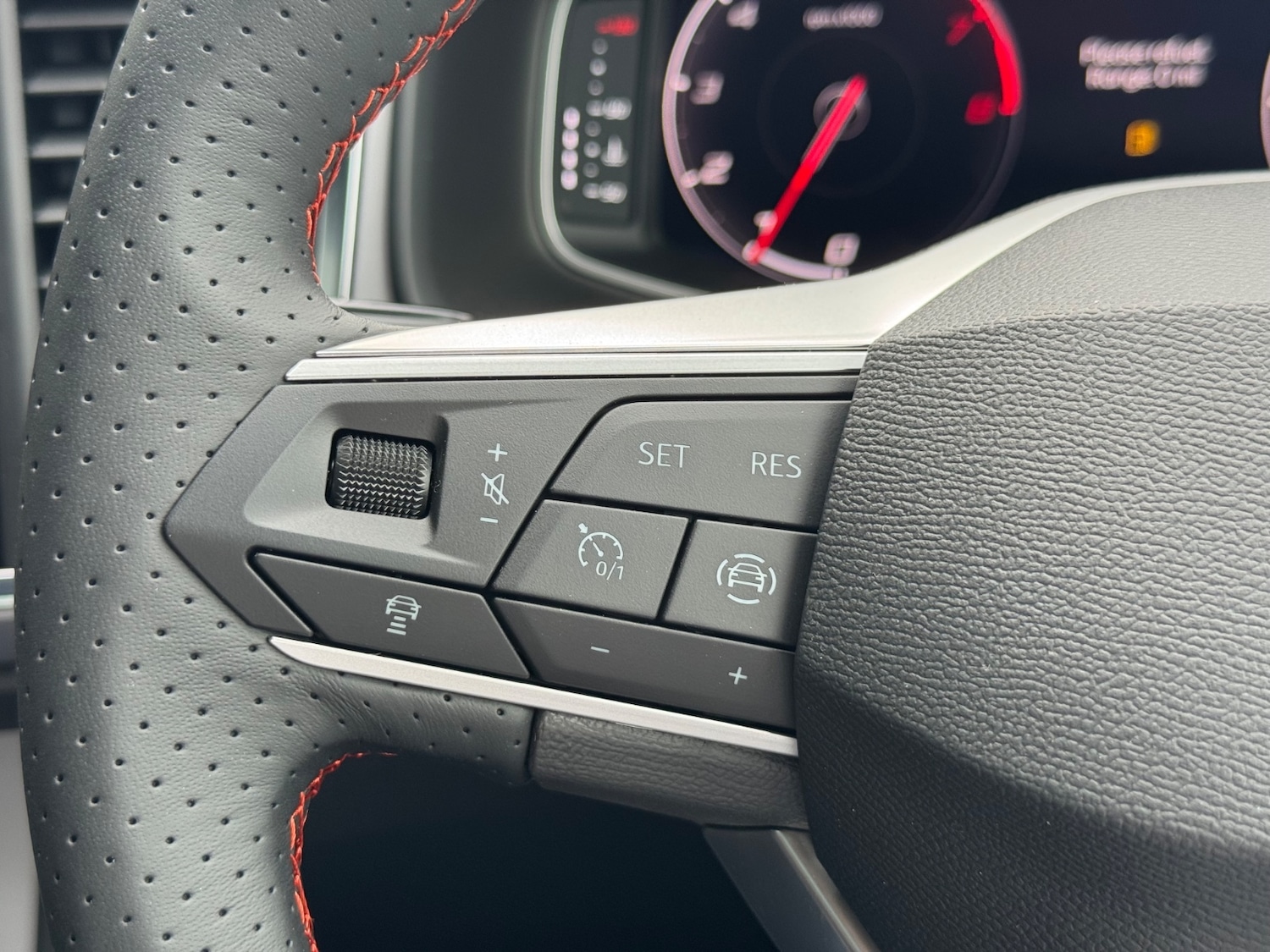 Used SEAT Ateca 2025 for sale - 76869351: Photo 13