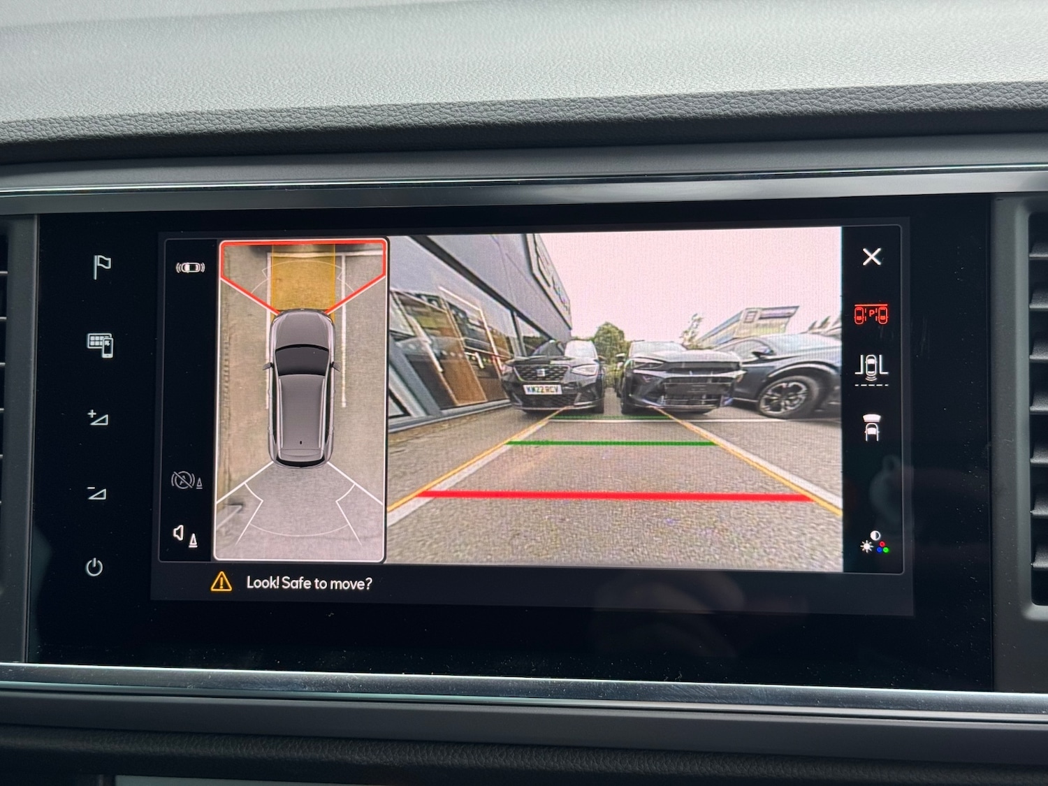 Used SEAT Ateca 2025 for sale - 76869351: Photo 30