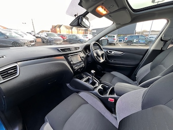 Used Nissan Qashqai 2017 for sale - 77158016: Photo