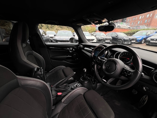Used MINI Hatch 2022 for sale - 76244490: Photo 6