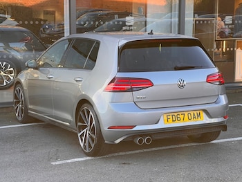 Used Volkswagen Golf 2017 for sale - 77158010: Photo