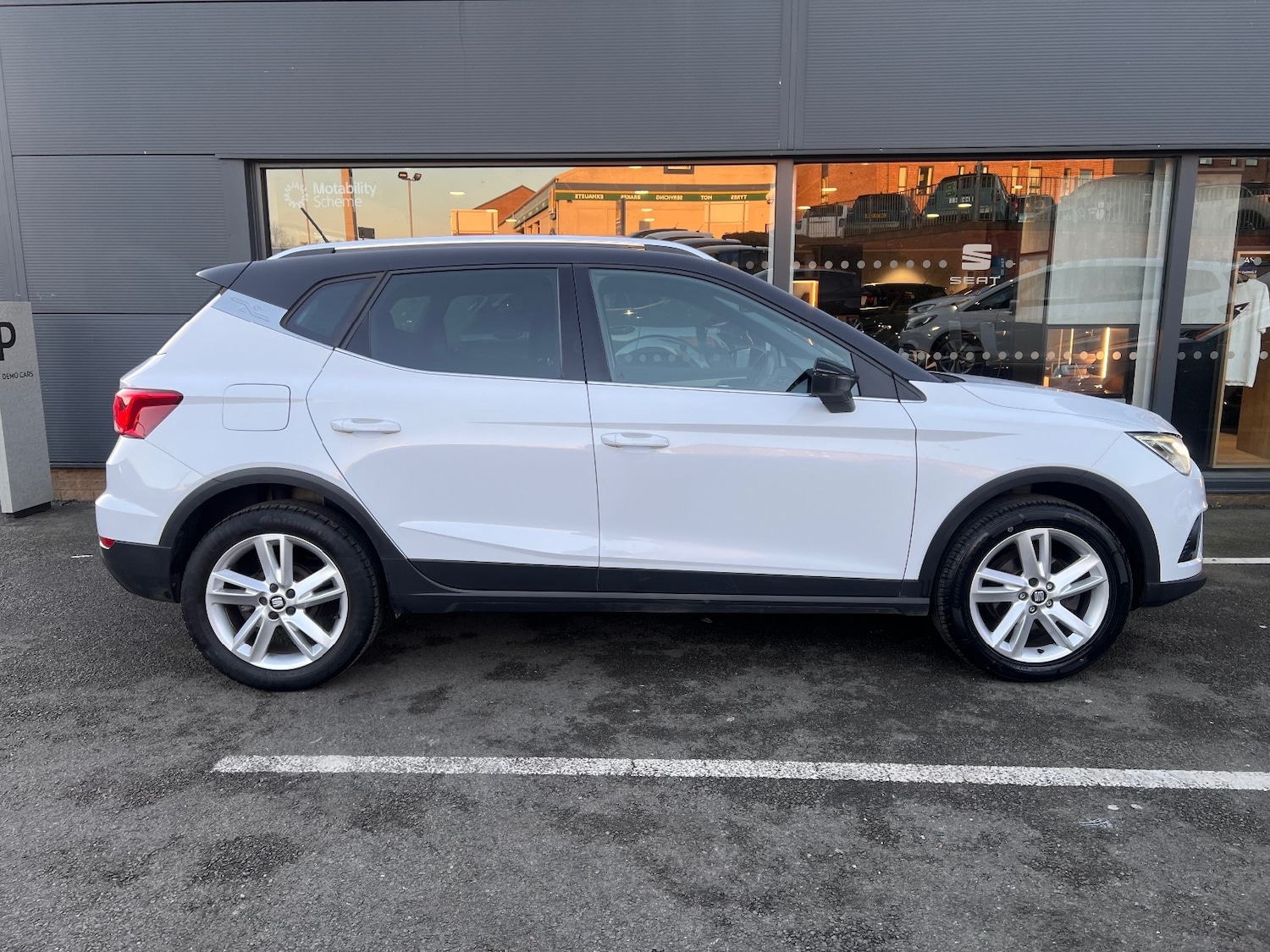 Used SEAT Arona 2018 for sale - 77539721: Photo 4