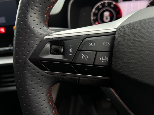 Used SEAT Leon 2023 for sale - 75758899: Photo 31