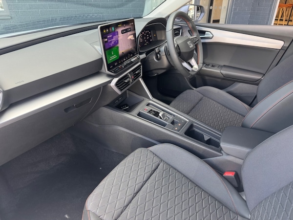 Used SEAT Leon 2025 for sale - 75355367: Photo 2