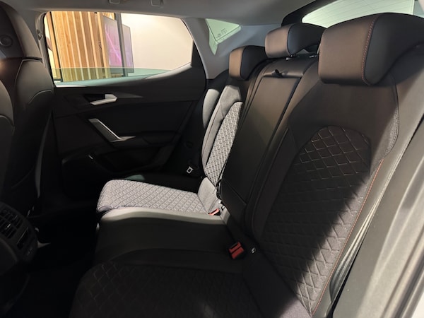Used SEAT Leon 2025 for sale - 75355367: Photo 9