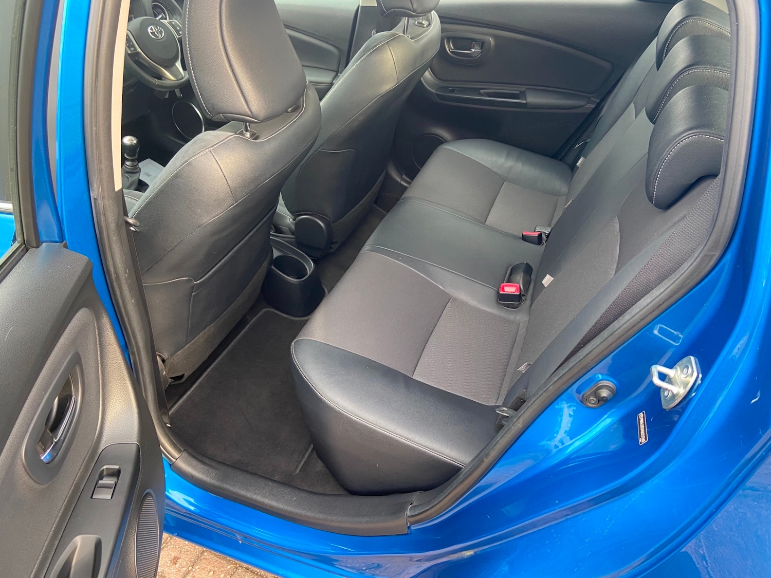 Used Toyota Yaris 2014 for sale - 61547324: Photo 16